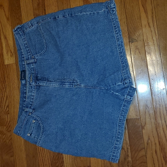 Avenue Pants - Avenue blue size 20 jean shorts